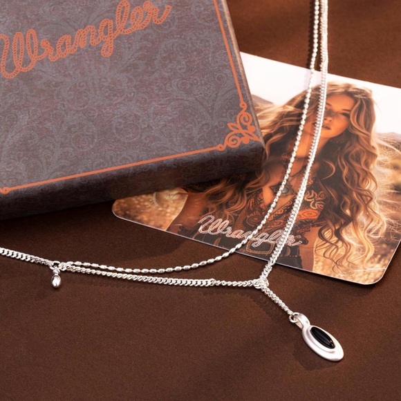 Montana West Wrangler Silver Necklace NIB - Picture 4 of 5